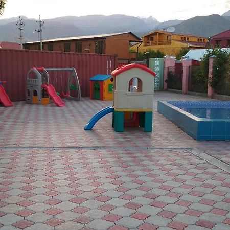Mini-Pansionat Maksat Cholpon-Ata Luaran gambar