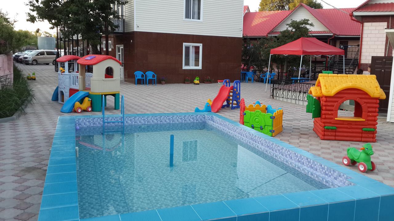 Mini-Pansionat Maksat Cholpon-Ata Luaran gambar